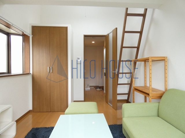 グランモア坂戸Aの居間・リビング