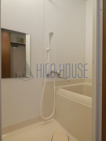 グランモア坂戸Aの浴室