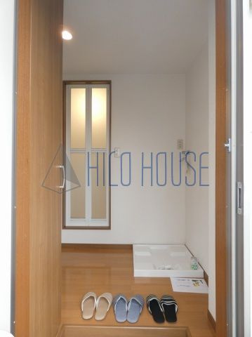 グランモア坂戸Aの玄関