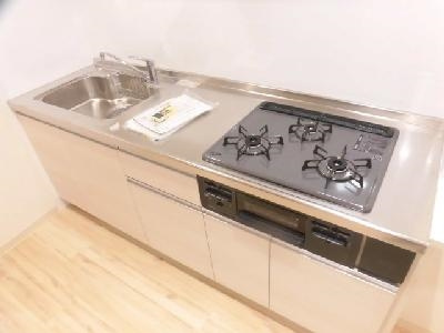 オパス四条のキッチン|３口ガスシステムキッチン