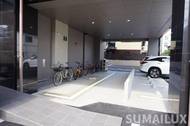 熊本市中央区白山１丁目の賃貸マンションの駐車場