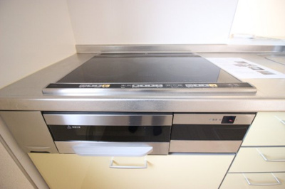 【設備】 | ラーク松代 | お掃除のしやすいＩＨコンロ