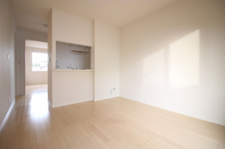 【居間・リビング】 | ラーク松代 | 使いやすい居間です