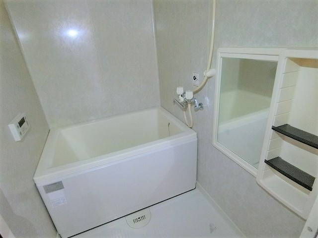 オリンピアBの浴室