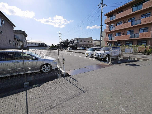 桜池駐車場の駐車場