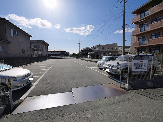 桜池駐車場の駐車場