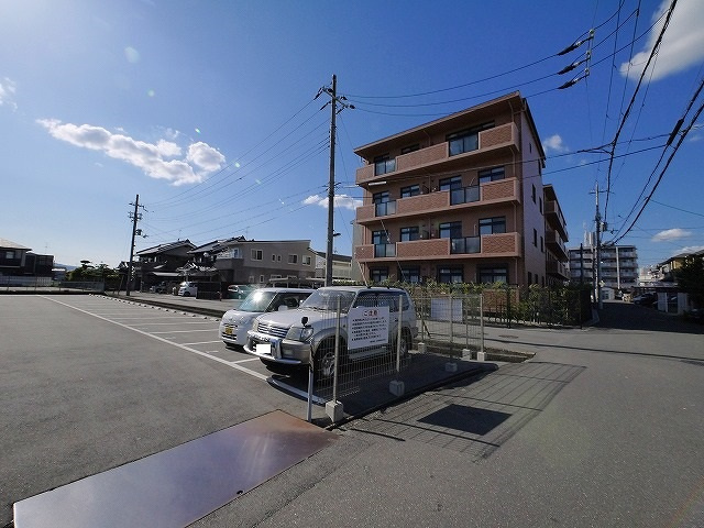 桜池駐車場の駐車場