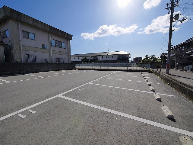 桜池駐車場の駐車場