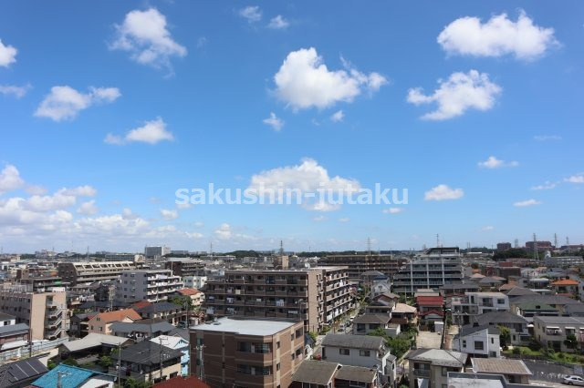 ダイアパレス幕張　角住戸　高層階の展望|南向き角住戸　パノラマ眺望が自慢です。