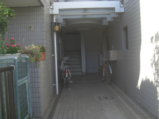 【エントランス】