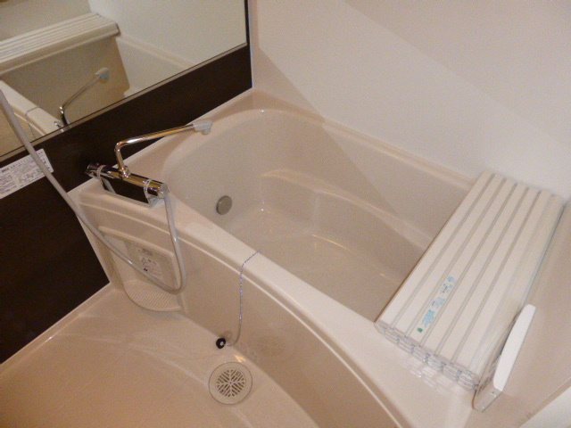 フロイデⅢの浴室|追い焚きバス