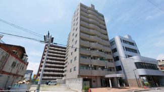 【外観】 | 14階建ての4階部分。