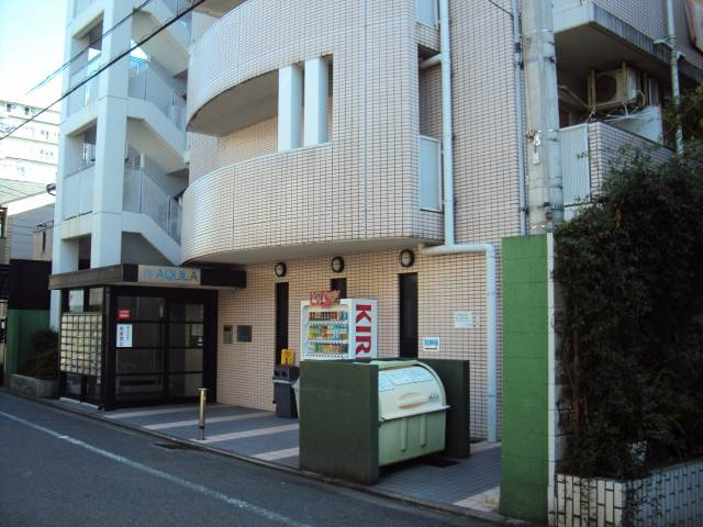 D'sAQUILA（ディーズアキュラ）のエントランス