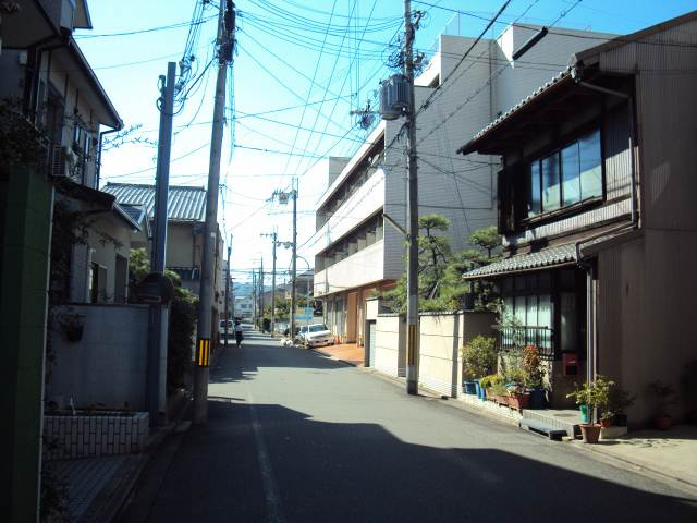 D'sAQUILA（ディーズアキュラ）の周辺|前面道路