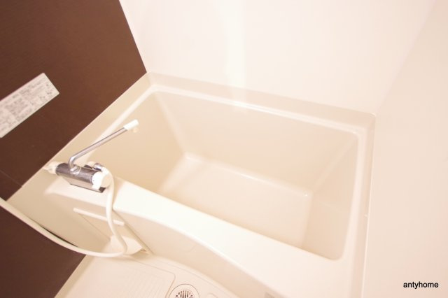 ウインズコート新大阪2　仲介手数料無料の浴室