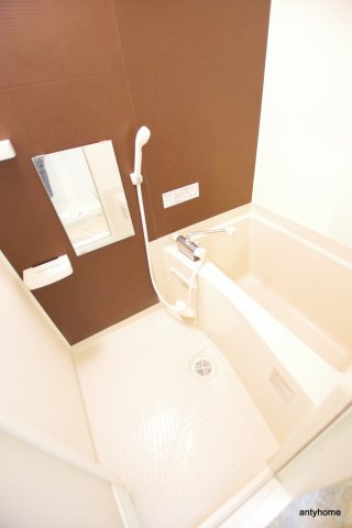 ウインズコート新大阪2　仲介手数料無料の浴室