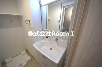 【洗面所】 | スプランディッド安土町 | 明るい洗面所です