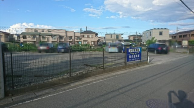 小川駐車場の外観