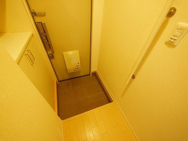 アルチェの玄関|収納もある玄関です