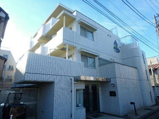 【外観】 | 白を基調としたタイル張りのマンションです。