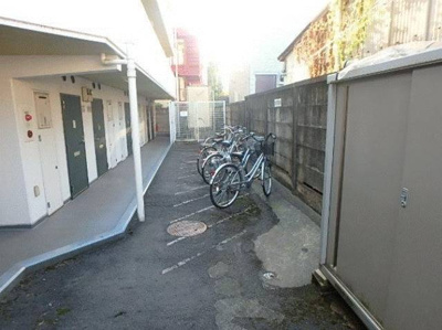 【その他共用部分】 | ＴＯＰ千早町 | 敷地内に自転車置場有