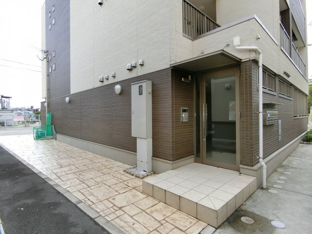 【エントランス】 | コリーヌベルメゾン