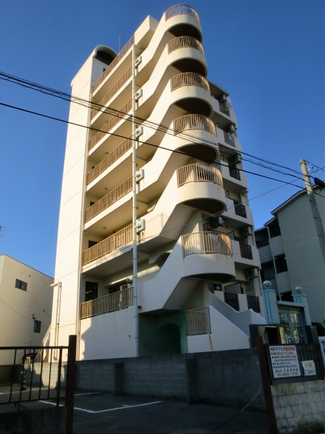 グルパ十三