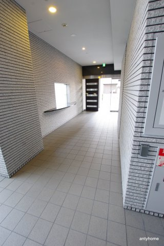 新大阪南グランドマンション　仲介手数料無料のロビー