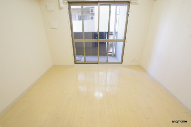 新大阪南グランドマンション　仲介手数料無料の洋室
