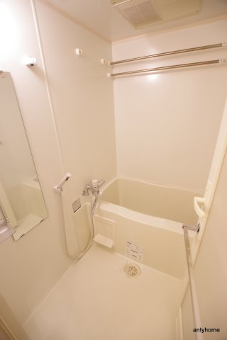新大阪南グランドマンション　仲介手数料無料の浴室