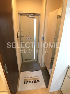 【玄関】 | サンレストB棟 | ゆったりとした玄関です