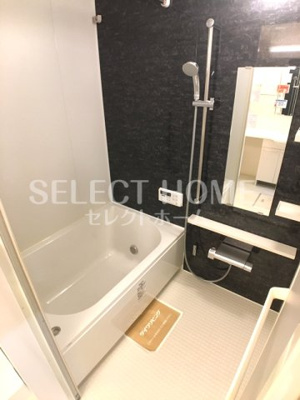 【浴室】 | サンレストB棟 | 落ち着いた空間のお風呂です