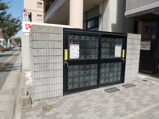 【その他共用部分】 | ロイヤル日赤通のゴミ置き場