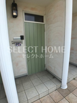 【エントランス】 | マノワール青木 | 落ち着いたエントランスです