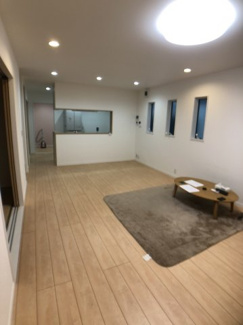 【居間・リビング】 | 波島1丁目　中古住宅 | リビングです