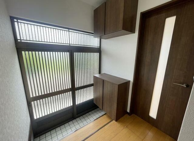 都城市山之口町富吉の中古一戸建の玄関
