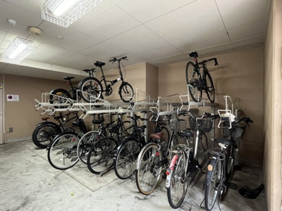 【その他共用部分】 | リクレイシア西麻布Ⅰ番館 | 駐輪場