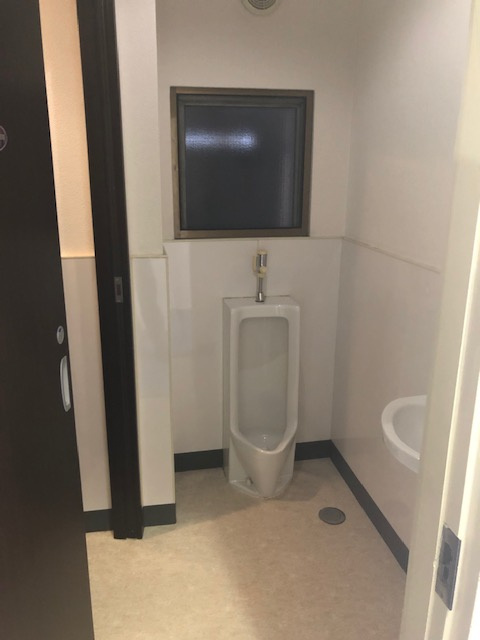 商工聯合会（ショウコウレンゴウカイ）ビルのトイレ