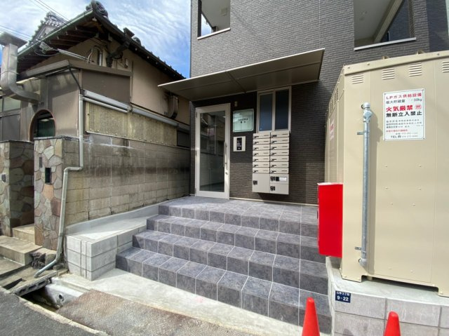 ソルディア垂水のエントランス|同社施工例