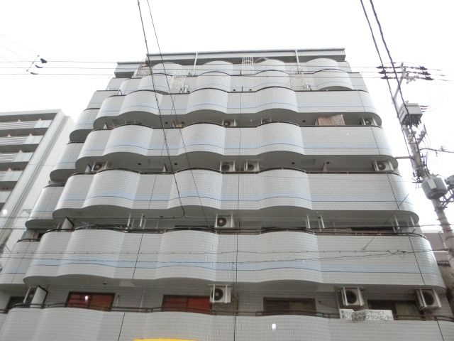 グランコルベールなんば