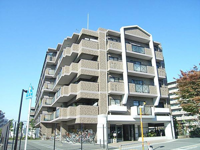 【外観】 | 藤和緑地公園ホームズ | 【現地写真】 鉄筋コンクリート造　
8階建てマンション♪ 