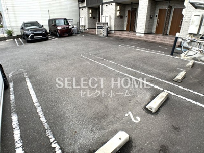 【駐車場】 | グランディア六名 | 駐車場完備です