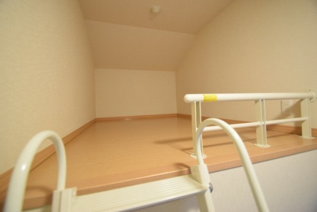 オークヒルのその他|ロフト、コンセントあります。