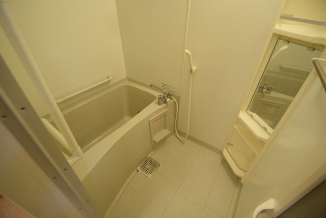 オークヒルの浴室|きれいなお風呂です。