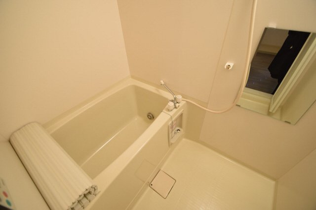 ヴェルドミールの浴室|追い焚き機能付