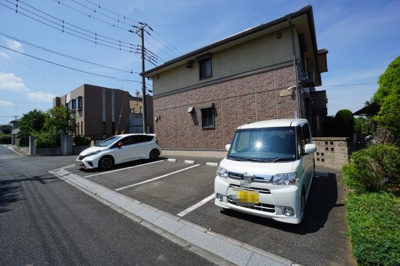 【駐車場】 | ロジュマンネサキC