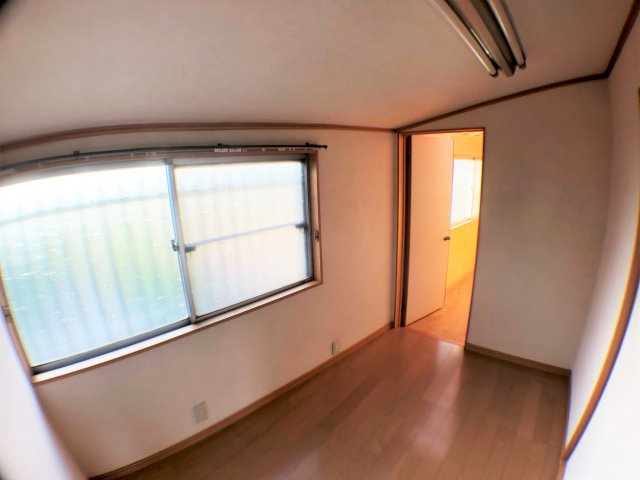 荒井早川借家の洋室