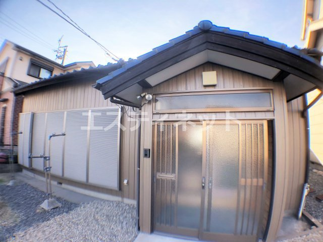 荒井早川借家