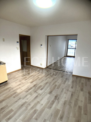  | サンロイヤル