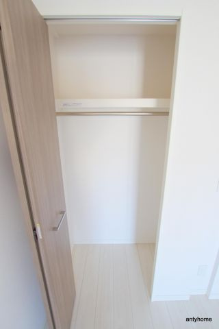 コメンズウメダ　仲介手数料無料の収納